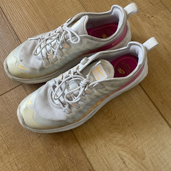 NSW Air Max Axis Athletic Shoes - Picture 7 of 7